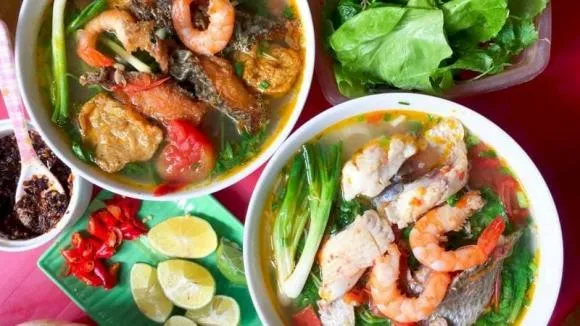 10 quán bún cá ngon và nổi tiếng nhất Hà Nội, không ăn thì thật có lỗi khi đến thủ đô