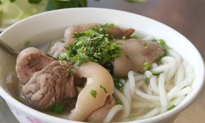 Bánh canh Trảng Bàng hấp dẫn khách phương xa