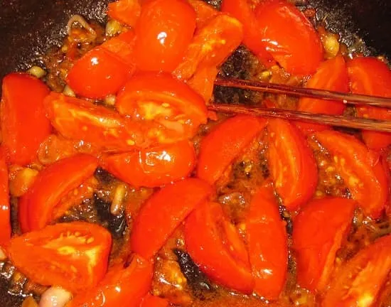 Bí quyết nấu canh dưa chua với cá sao cho ngon, đỡ tanh và không bị nát