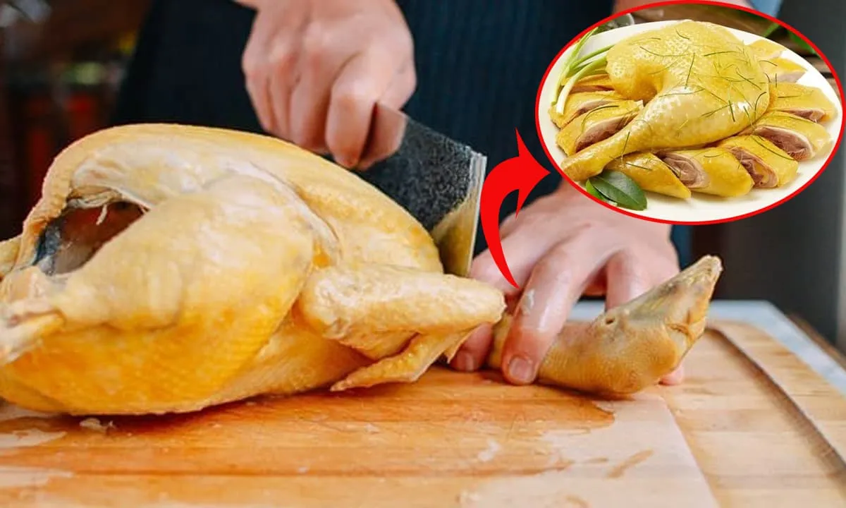Cách chặt thịt gà đẹp mắt, không bị nát từ đầu bếp