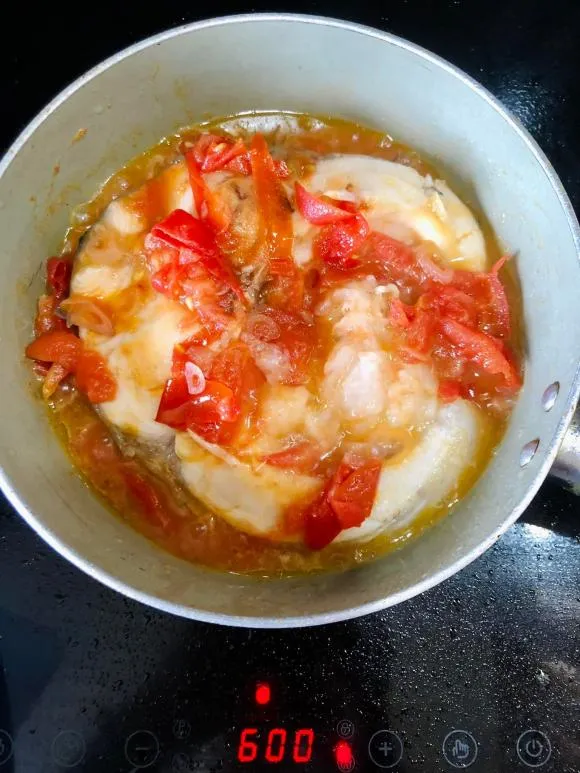 Cách làm cá sốt cà chua, ngọt mềm, thơm ngon chưa từng thấy và không tanh