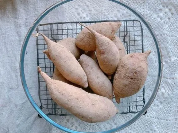 Cách làm món bánh ‘tổ yến’ khoai lang, không cần cho mì, bánh mềm, dẻo và là món tráng miệng tuyệt ngon