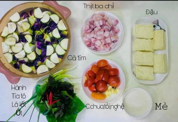 Cách làm món cà bung đậu thịt thơm ngon, bắt mắt cả màu sắc lẫn hương vị