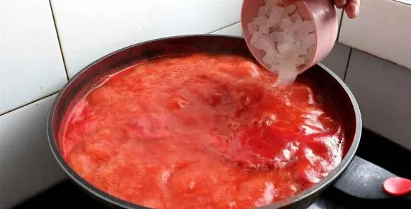 Cách làm nước sốt cà chua tại nhà hoàn toàn là thủ công không có phụ gia, cách làm rất đơn giản, bạn không cần phải ra ngoài mua