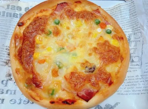 Cách làm pizza thịt xông khói tại nhà