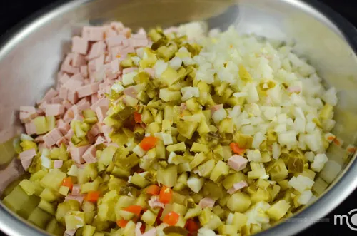 Cách làm salad Nga cực dễ!