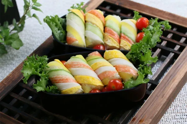 Cách làm sushi cơm kiểu mới đẹp mắt ngon miệng