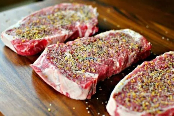Cách làm thịt bò nướng ngon như nhà hàng: Khi mua thịt về nên để tủ đông 30 phút, tác dụng phía sau việc này ít người biết
