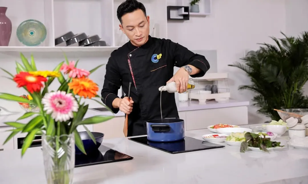 Chef Ryan Phạm và hành trình “thổi bùng ngọn lửa” đam mê ẩm thực