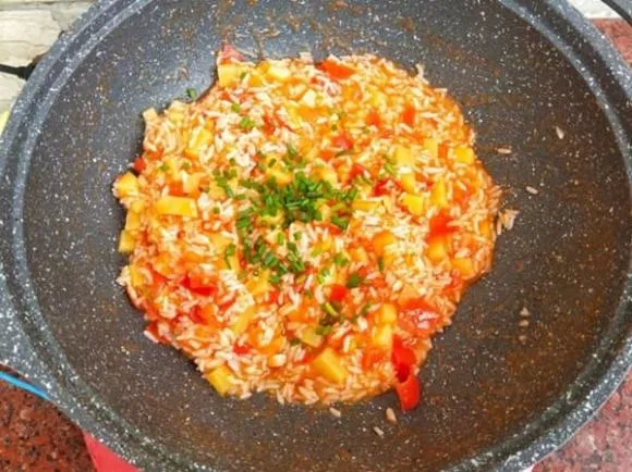 Công thức tự làm của món risotto cà chua và khoai tây, dễ học và ngon