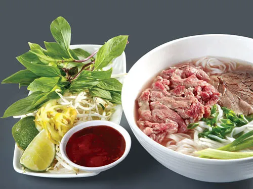 Cuối tuần bỏ cơm nấu phở, mì, nui