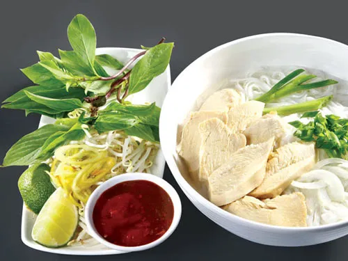 Cuối tuần bỏ cơm nấu phở, mì, nui