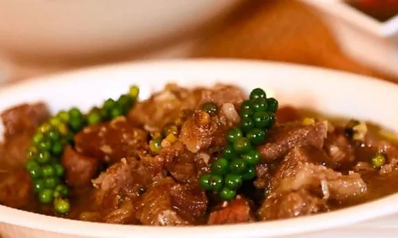 Đãi khách ngày Tết với món bò kho tiêu, làm bao nhiêu ăn cũng hết