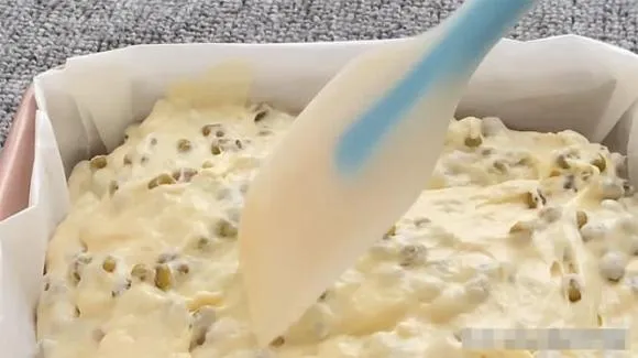 Dạy bạn công thức làm bánh đậu xanh hấp, thêm 2 quả trứng vào, khi lấy ra khỏi nồi sẽ rất ngọt, mềm và xốp