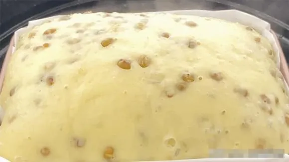 Dạy bạn công thức làm bánh đậu xanh hấp, thêm 2 quả trứng vào, khi lấy ra khỏi nồi sẽ rất ngọt, mềm và xốp