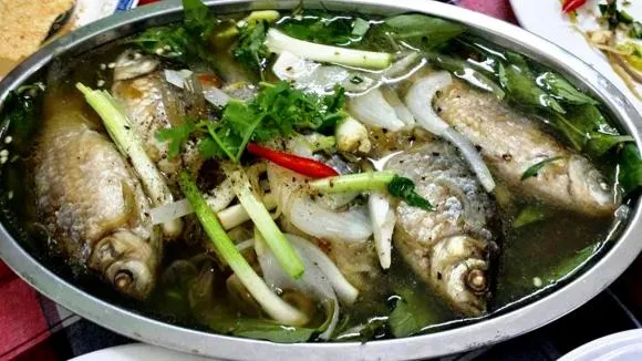 Đây là “thiên địch” của mùi tanh, cho vào khi nấu cá không những không còn mùi tanh mà món ăn thơm ngon hơn