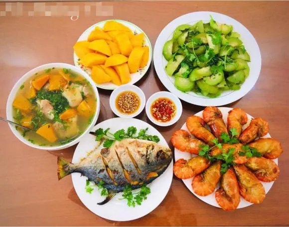 Gợi ý 30 mâm cơm nhà cho cả tháng ăn ngon, toàn món dễ nấu và ít trùng lặp