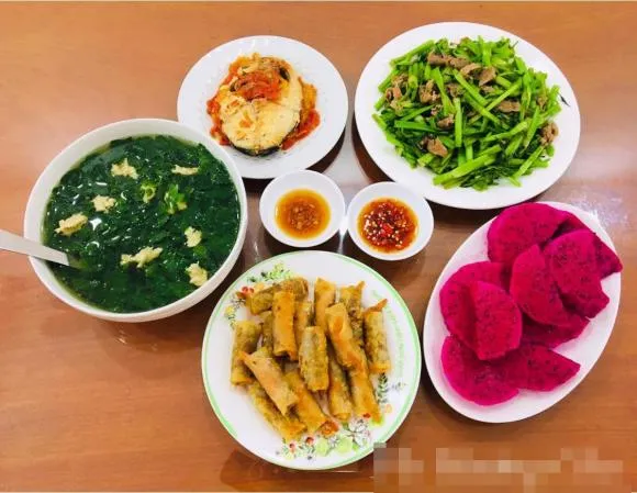 Gợi ý 30 mâm cơm nhà cho cả tháng ăn ngon, toàn món dễ nấu và ít trùng lặp