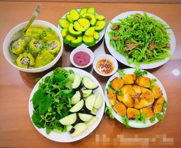 Gợi ý 30 mâm cơm nhà cho cả tháng ăn ngon, toàn món dễ nấu và ít trùng lặp