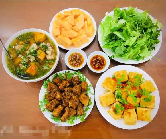 Gợi ý 30 mâm cơm nhà cho cả tháng ăn ngon, toàn món dễ nấu và ít trùng lặp