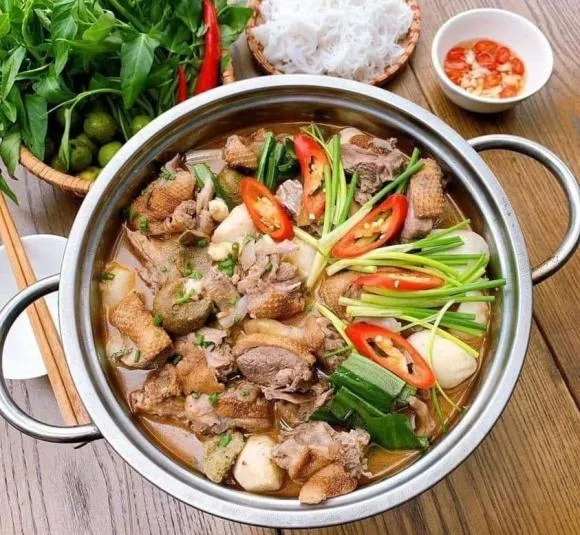 Mẹo làm vịt om sấu ngon bất bại, thơm ngậy, đậm đà cho dịp nghỉ lễ 2/9