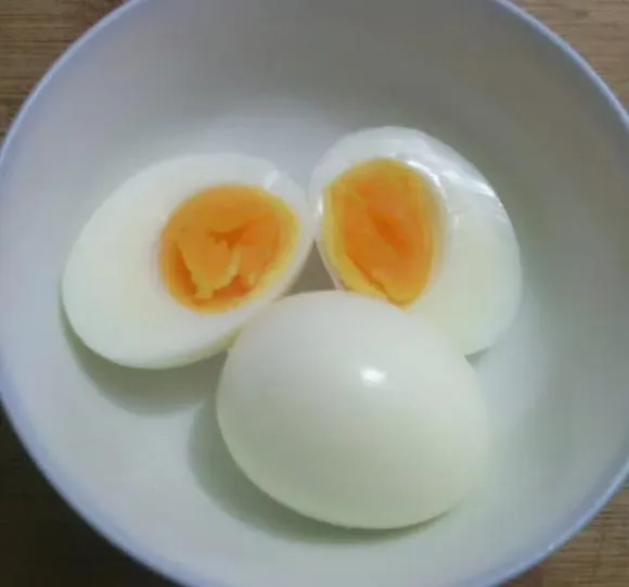 Mẹo luộc trứng tốt nhất là gì? Khi luộc trứng luộc cần chú ý điều gì?