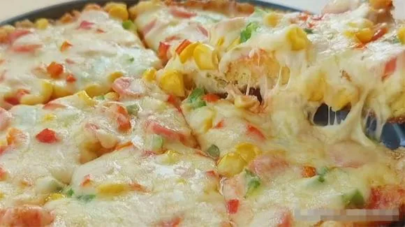 Nếu muốn ăn pizza, bạn không cần phải ra ngoài mua mà có thể tự làm tại nhà 10 phút, không cần phải lò nướng