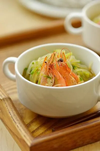 Ngọt lành món canh bầu nấu tôm