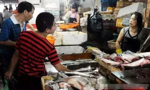 Ra chợ mua cá thì nhất định không được mua 4 loại cá này nhé!