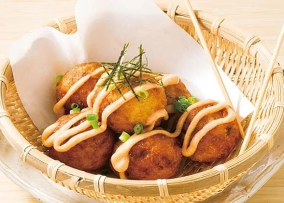 Takoyaki – chiếc bánh bạch tuộc đáng yêu từ Nhật Bản