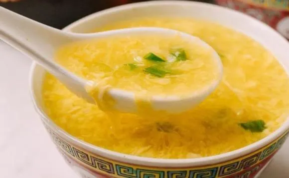 Thừa nước luộc gà, đừng bỏ đi hãy tận dụng làm món súp này vừa thơm lại bổ dưỡng