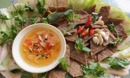 Về biển Sa Huỳnh ăn chả cá